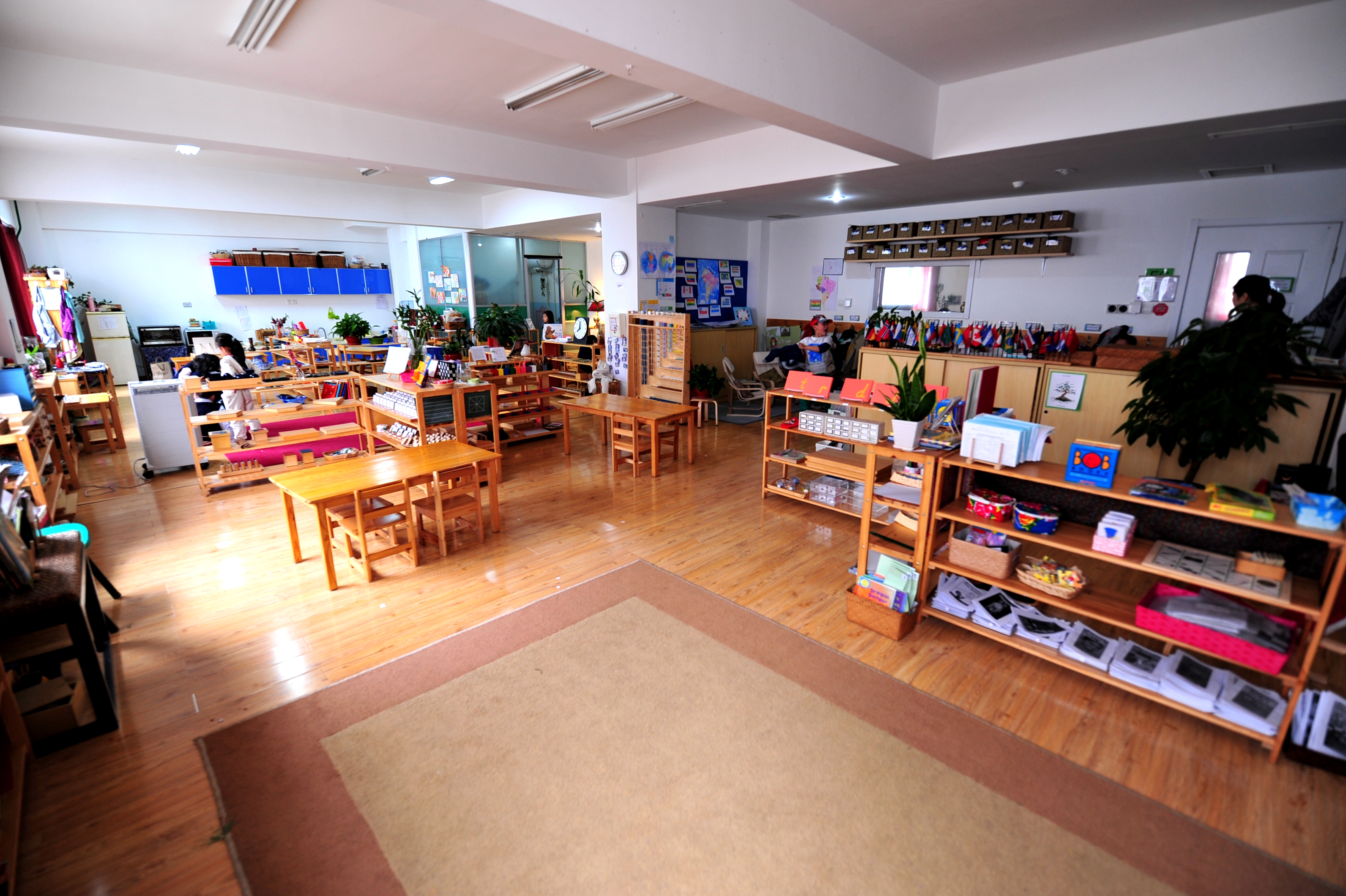 Montessori educational materials